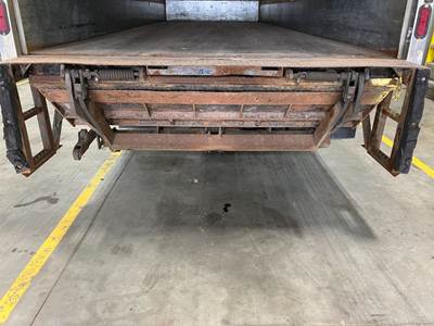 ALL Liftgate for a Kenworth T370