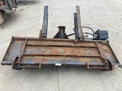 ALL Liftgate for a Kenworth T370