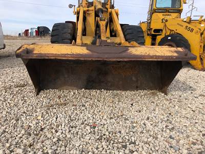 John Deere 644B Loader