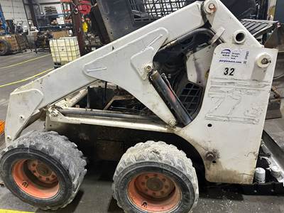 Bobcat 773 Loader Lift Arm
