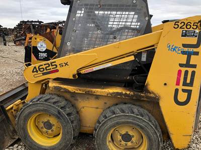 Gehl 4625SX Loader Lift Arm