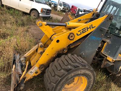 Gehl 540 Loader Lift Arm