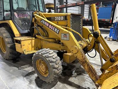 John Deere 310D Loader Lift Arm