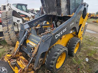 John Deere 318G Loader Lift Arm