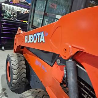 Kubota SSV75 Loader Lift Arm