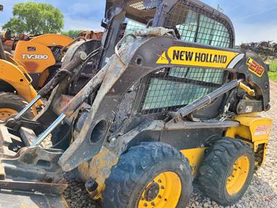New Holland L218 Loader Lift Arm