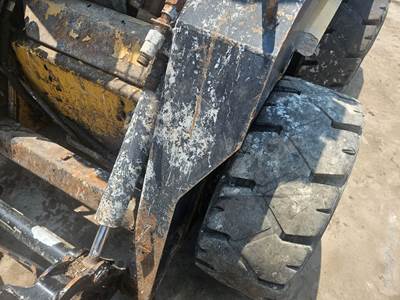 New Holland LX865 Loader Lift Arm