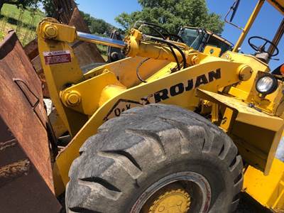 Trojan 1900 Loader Lift Arm