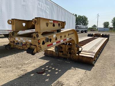Trail King 53x102 Tri Axle Lowboy Trailer - Air Ride, Fixed Axle