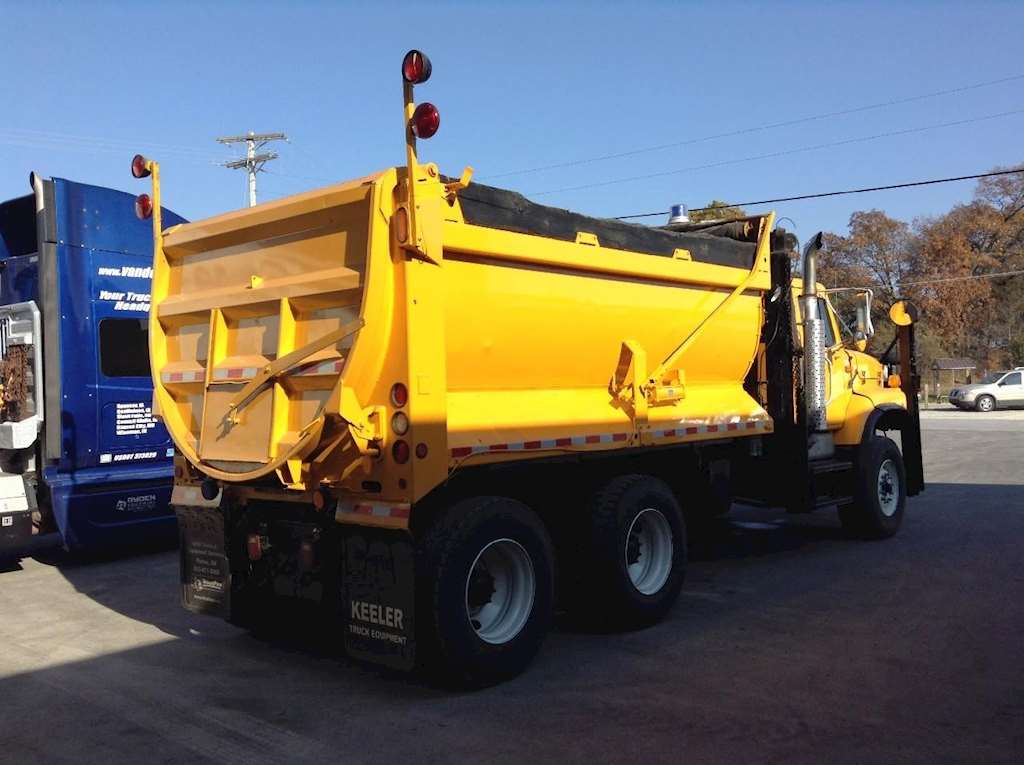 2003 International 2674 Plow / Spreader Truck For Sale, 141,124 Miles