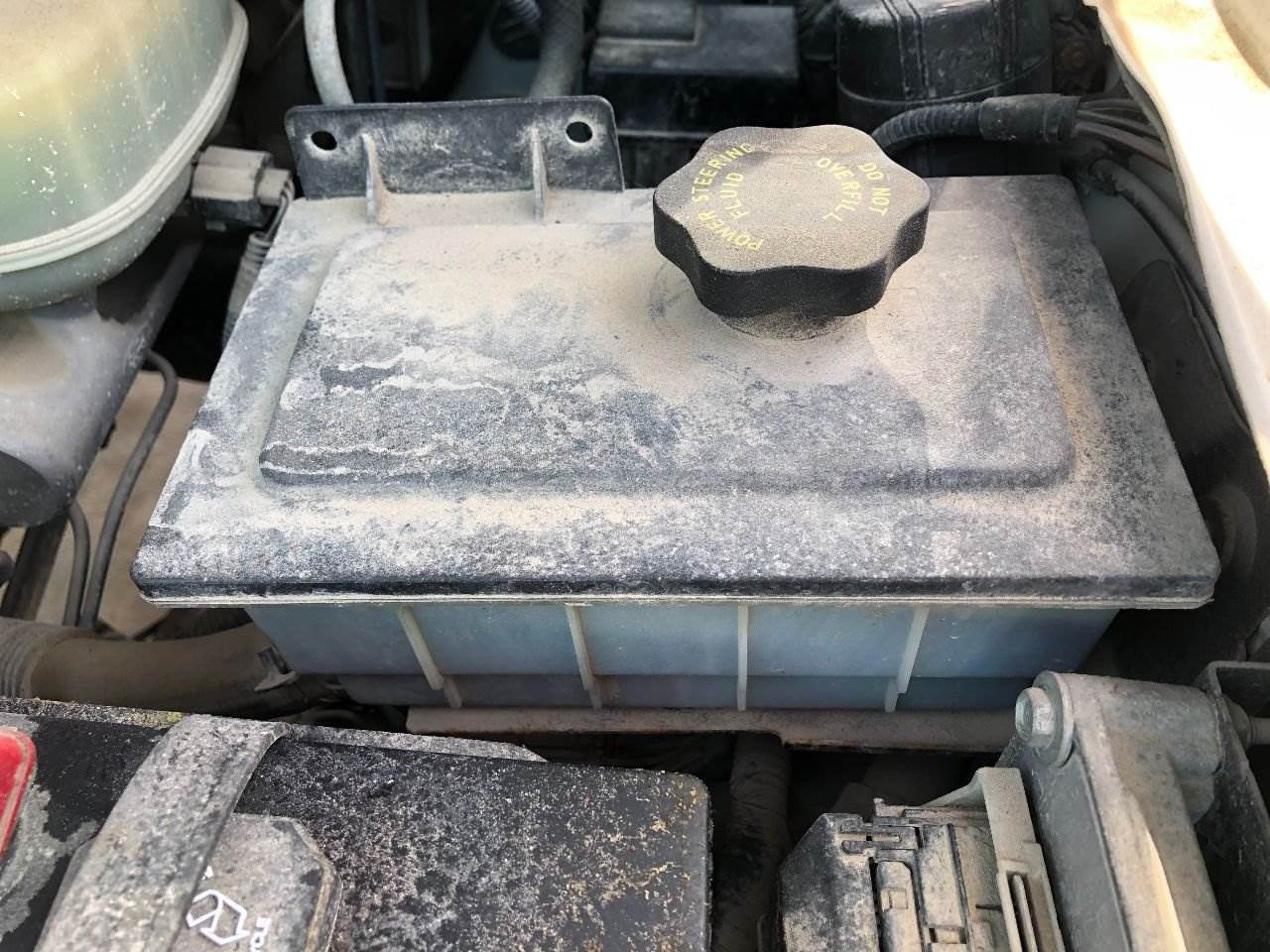 2003 Ford F450 Power Steering Reservoir for a Ford F450 Super Duty For