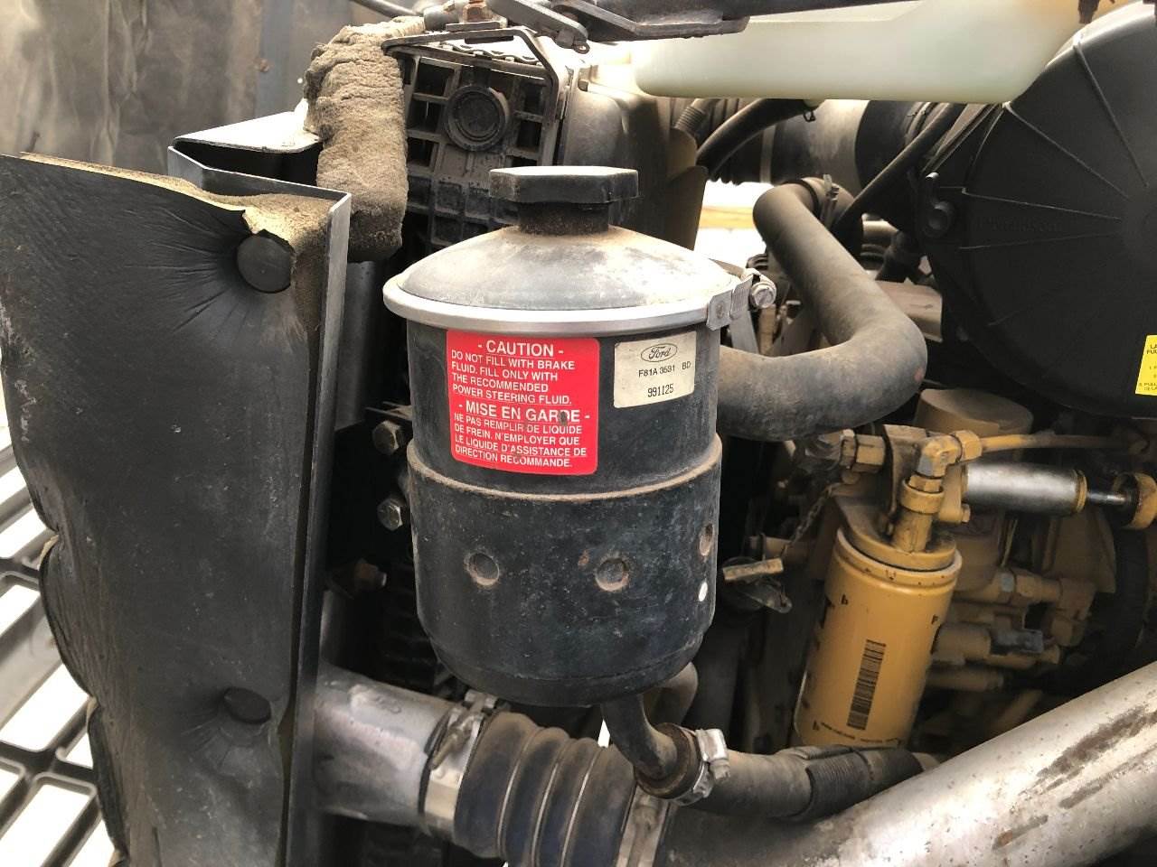 2000 Ford F650 Power Steering Reservoir for a Ford F650 For Sale