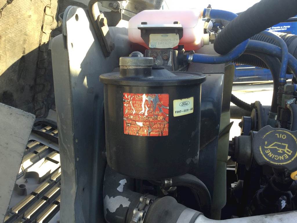 Ford Dealers Kansas City >> 1994 Ford F-700 Power Steering Reservoir for a FORD F700 ... Ford Dealers Kansas City >> 1994 Ford F-700 Power Steering Reservoir for a FORD F700 ...