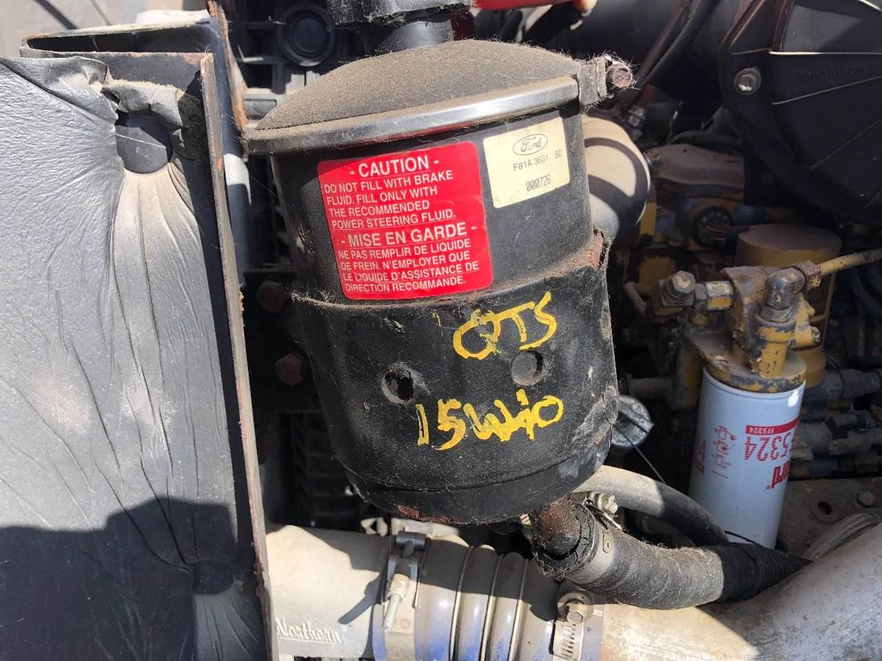 2000 Ford F750 Power Steering Reservoir for a Ford F750 For Sale