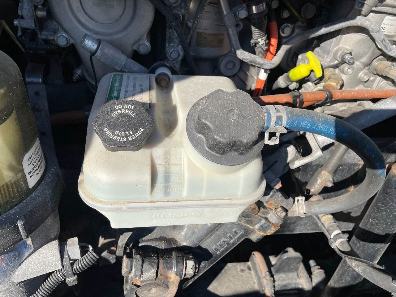 2018 Freightliner Cascadia Power Steering Reservoir For Sale Des