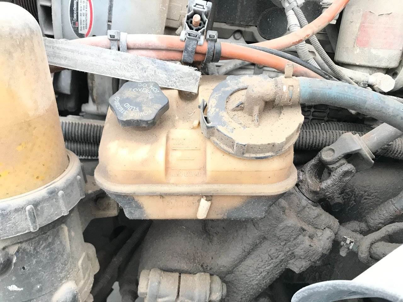 2009 Freightliner Columbia 120 Power Steering Reservoir for a