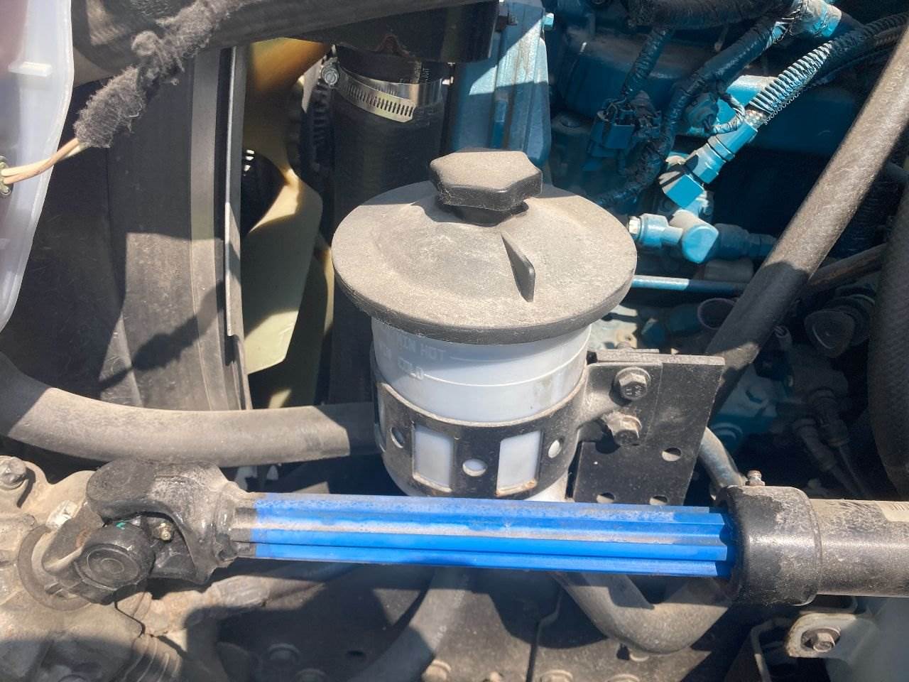 2006 International 4300 Power Steering Reservoir For Sale Kansas City