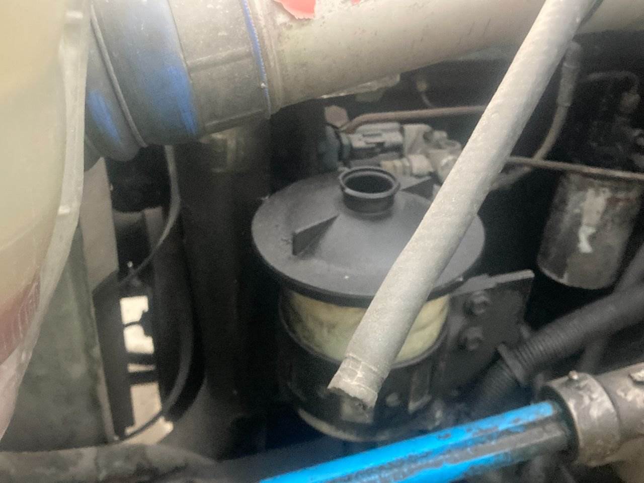 2004 International 4300 Power Steering Reservoir For Sale Kansas City