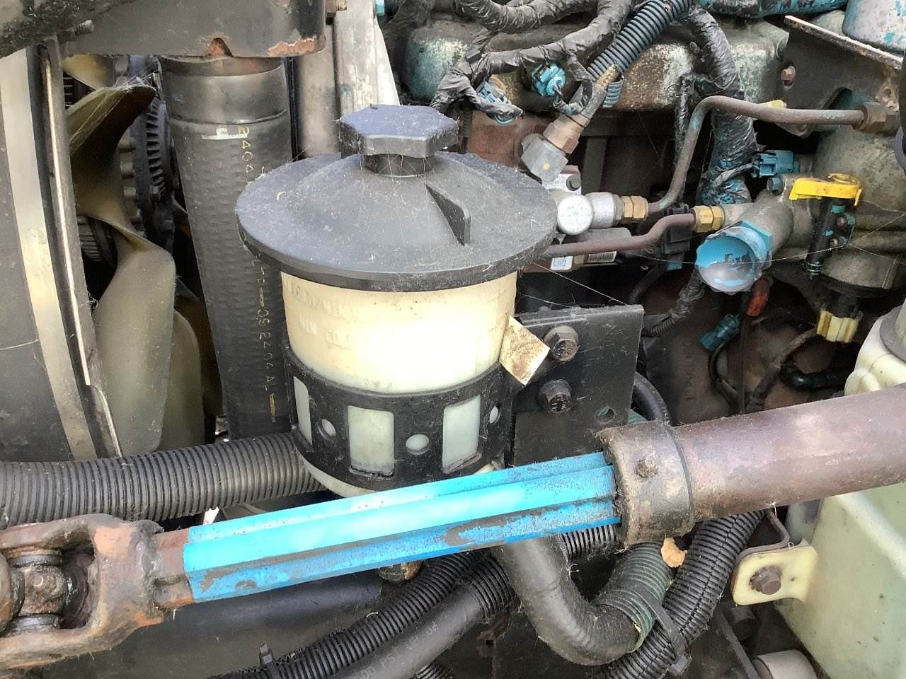 2005 International 4300 Power Steering Reservoir For Sale Des Moines