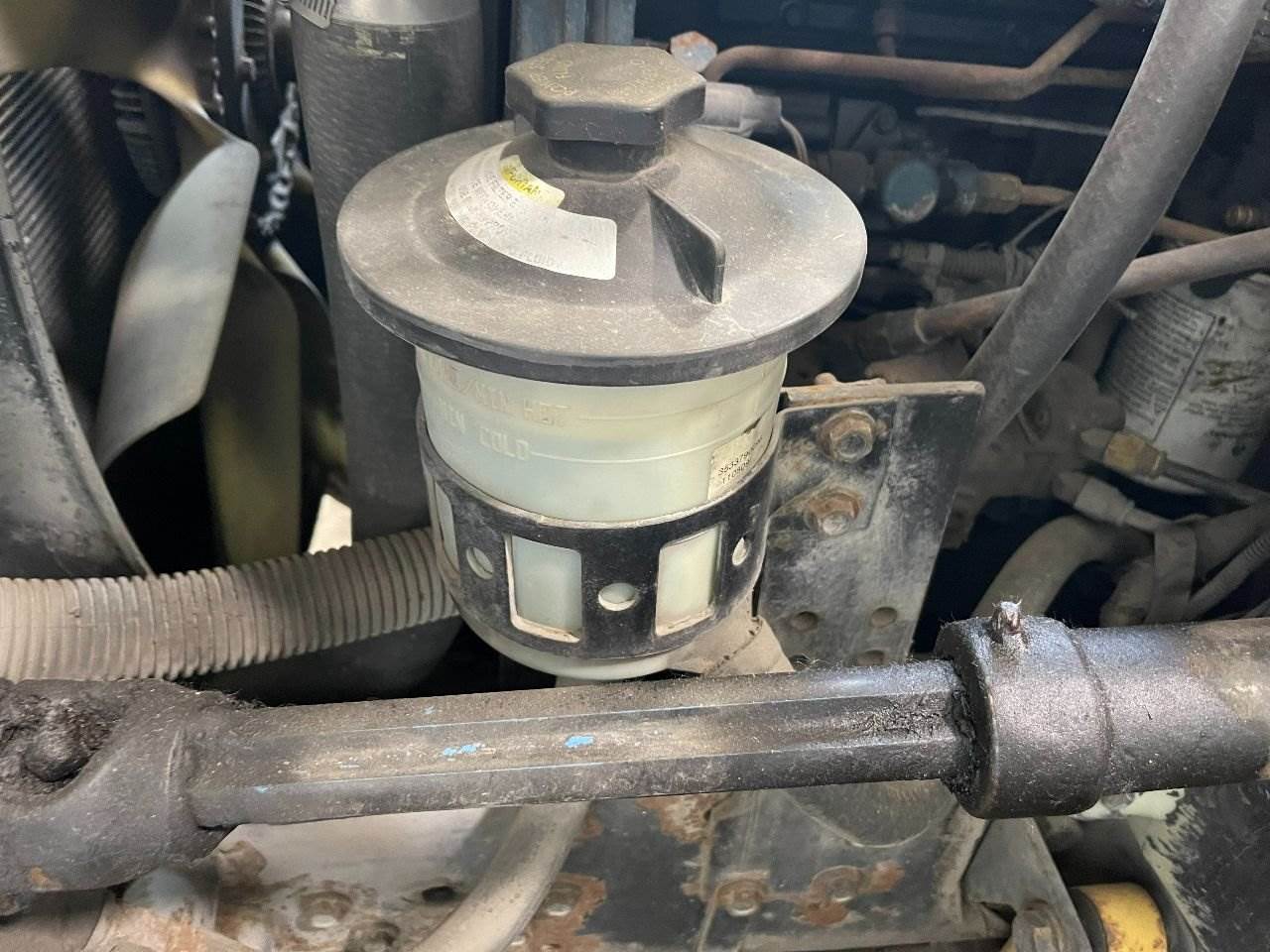 2002 International 4300 Power Steering Reservoir For Sale Winimac, IN