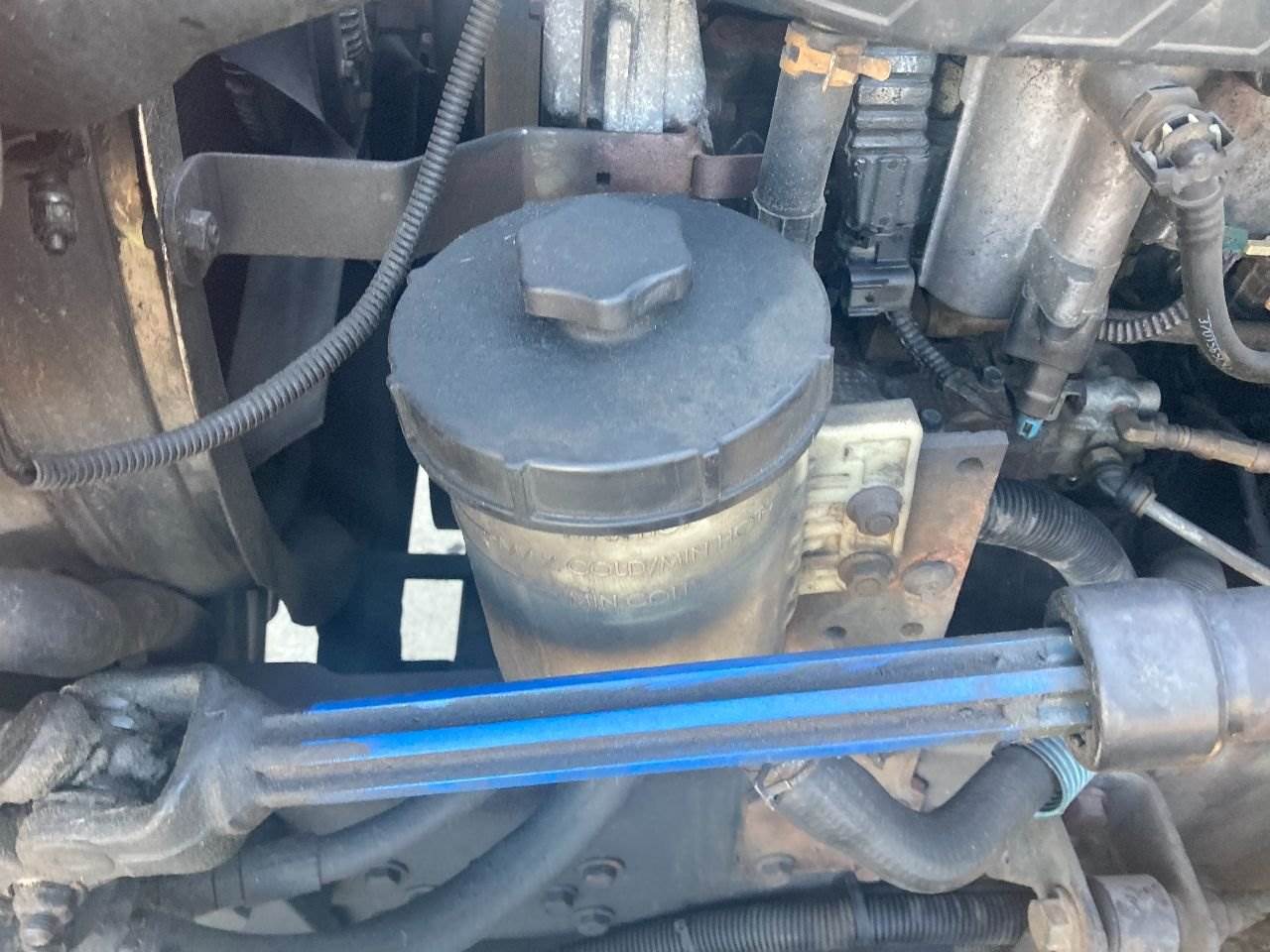 2012 International DuraStar 4300 Power Steering Reservoir for a