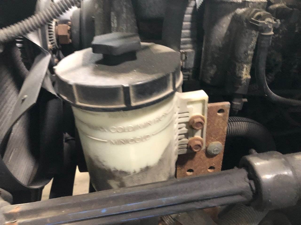 2015 International DuraStar 4300 Power Steering Reservoir for a