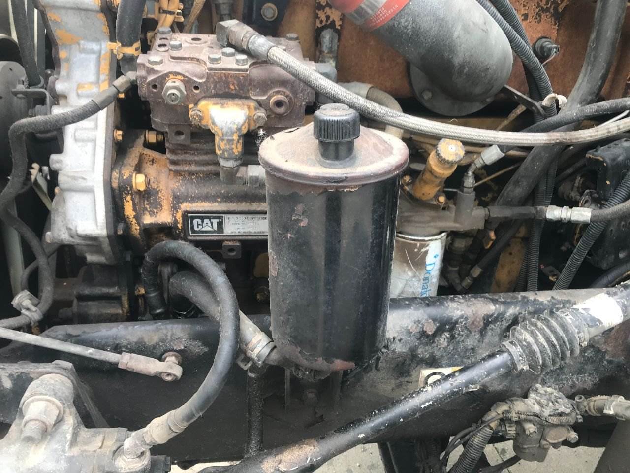 2004 Kenworth T600 Power Steering Reservoir For Sale Kansas City, MO