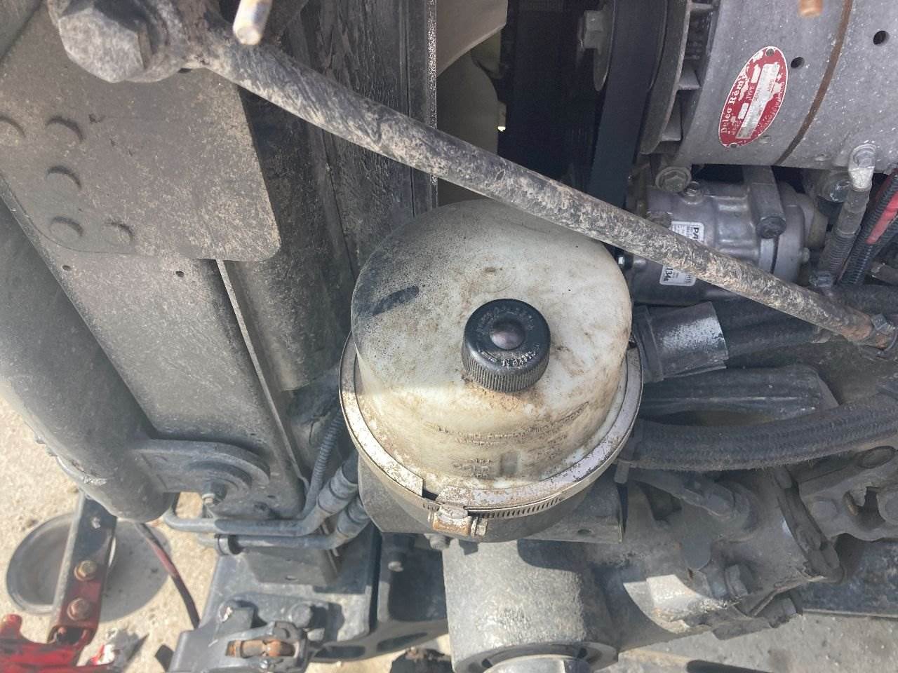 2014 Kenworth T680 Power Steering Reservoir For Sale Kansas City, MO
