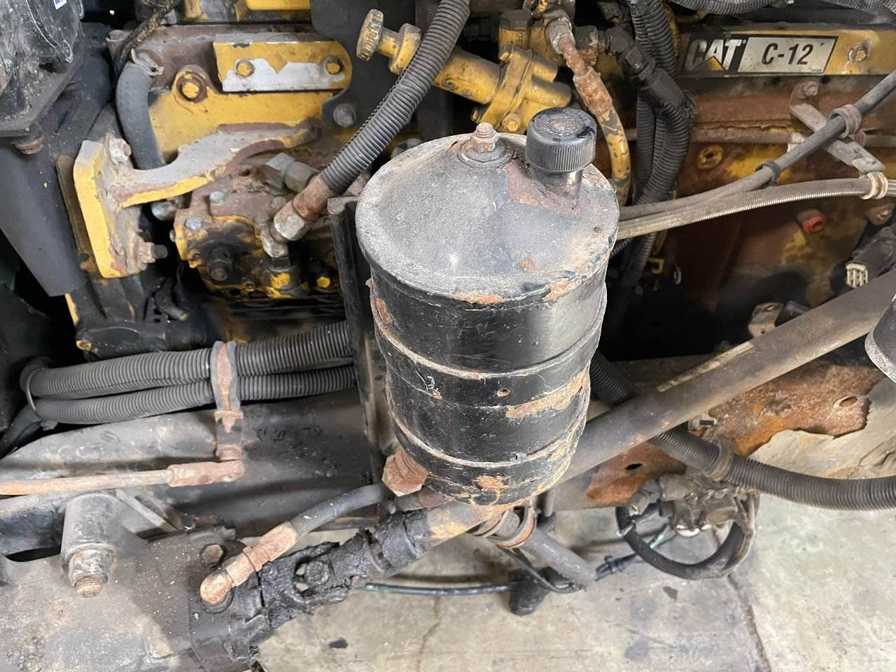 2000 Kenworth T800 Power Steering Reservoir For Sale Winimac, IN