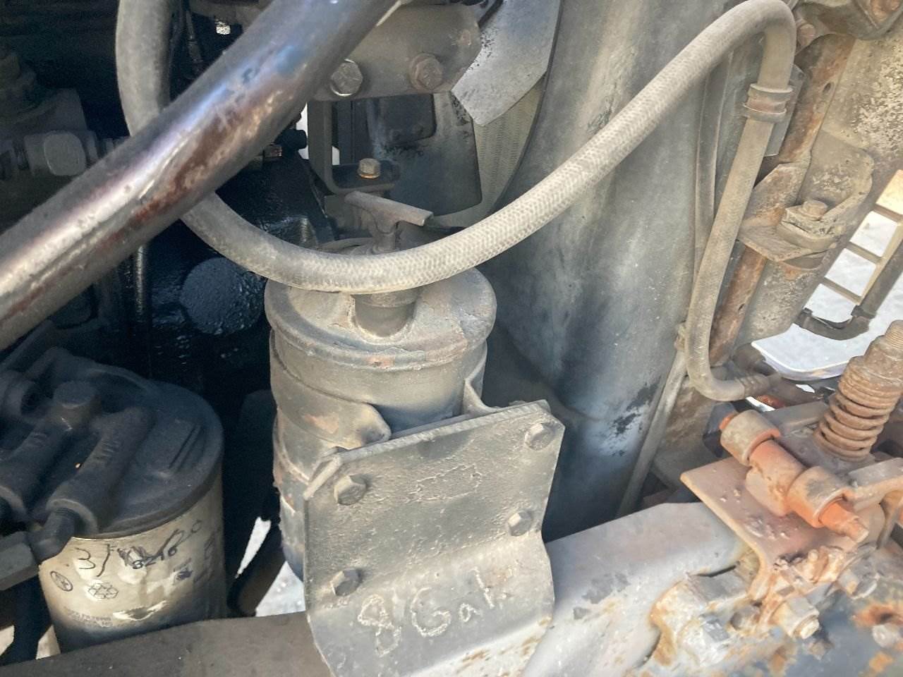 1989 Mack R600 Power Steering Reservoir For Sale Kansas City, MO 25365598