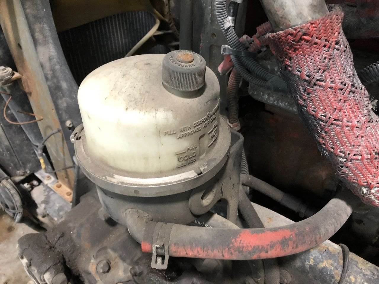 2006 Peterbilt 379 Power Steering Reservoir For Sale Winimac, IN