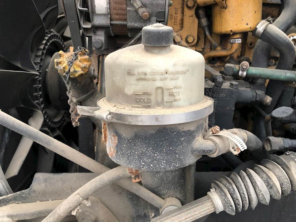 2011 Peterbilt 386 Power Steering Reservoir For Sale Council Bluffs, IA 24885341