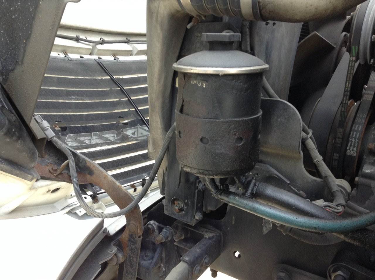 2000 Sterling A9513 Power Steering Reservoir For Sale Kansas City, MO