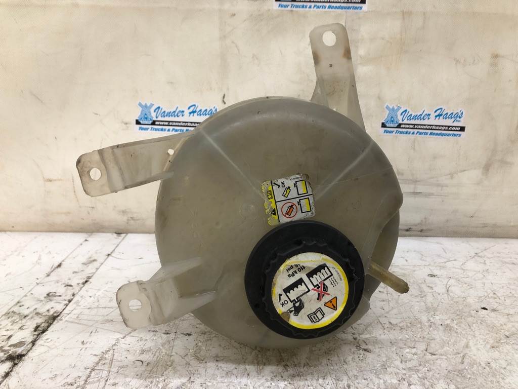 2002 Ford E-450 Radiator Overflow Bottle / Surge Tank for a Ford E450 For  Sale | Council Bluffs, IA | 25036194 | MyLittleSalesman.com