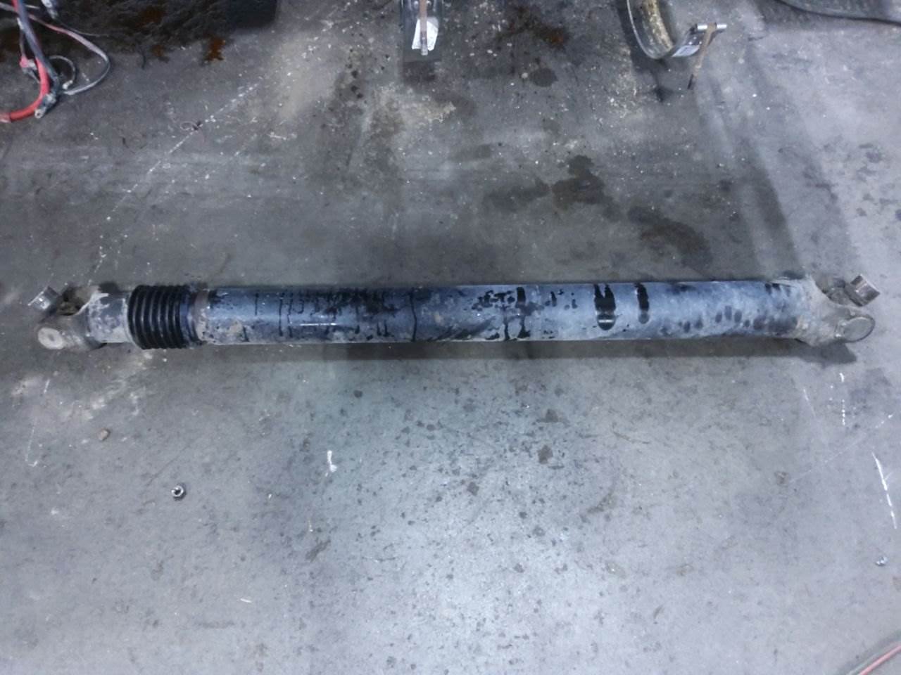 2016 ANY Rear Driveshaft for a Peterbilt 579 For Sale Kansas City, MO