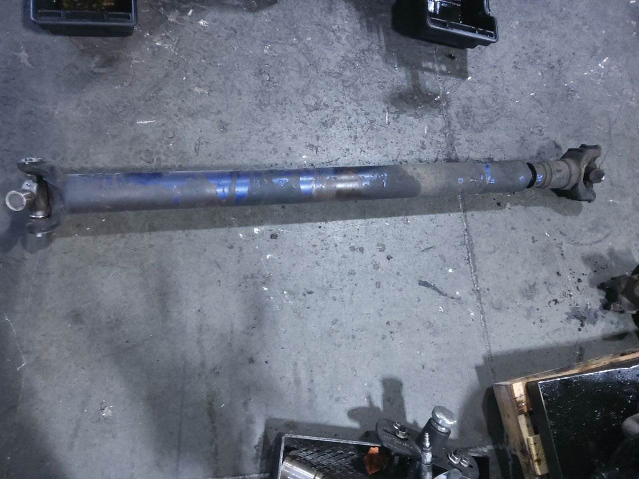 1999 ANY Rear Driveshaft for a Peterbilt 377 For Sale Kansas City, MO