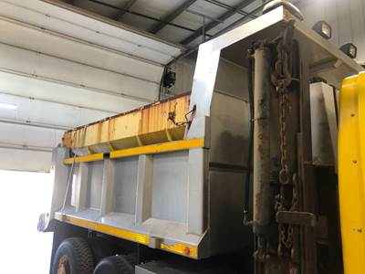 ANY Spreader for a International Workstar