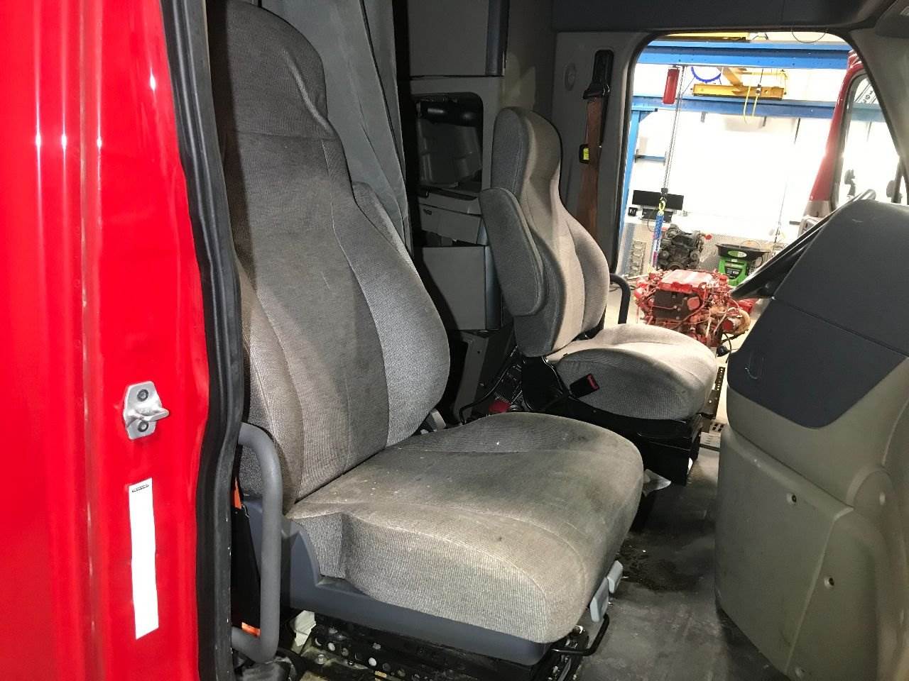 2016 Freightliner Cascadia Air Ride Seat For Sale Sioux Falls, SD