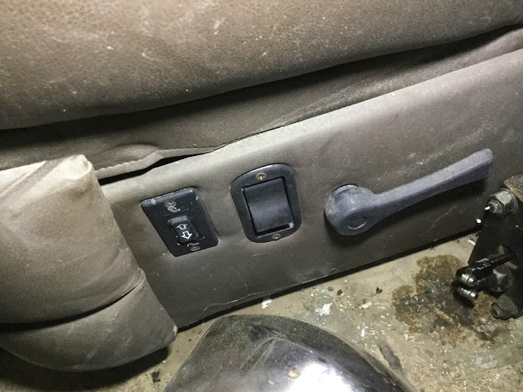 2008 Freightliner Air Ride Seat for a Freightliner Truck For Sale