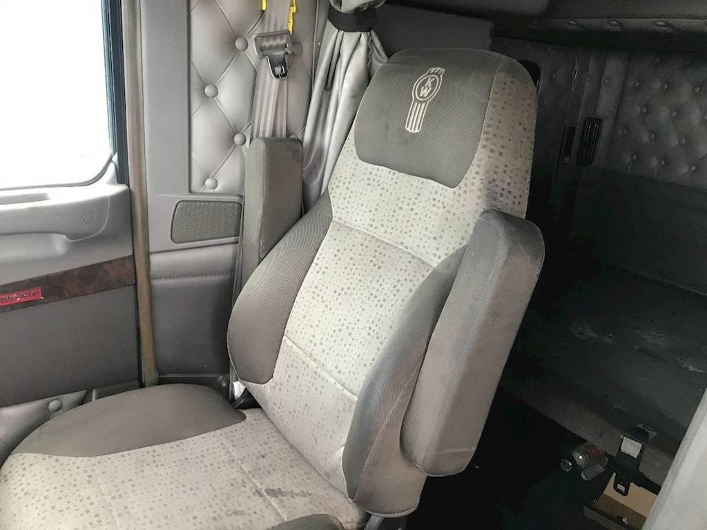 2013 Kenworth T660 Air Ride Seat For Sale Kansas City, MO 24920758