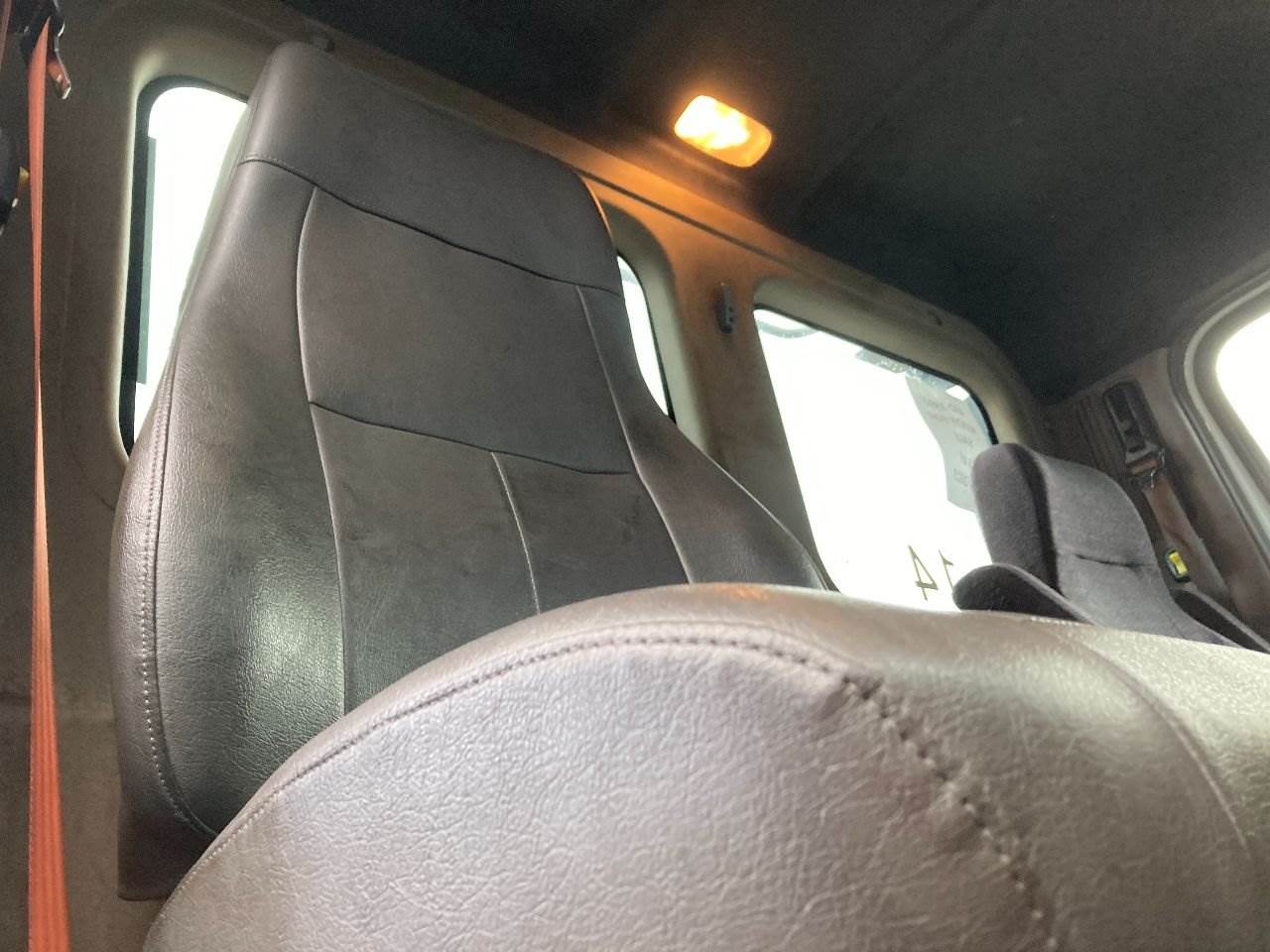 2012 Freightliner Cascadia Seat For Sale Winimac, IN 25532926