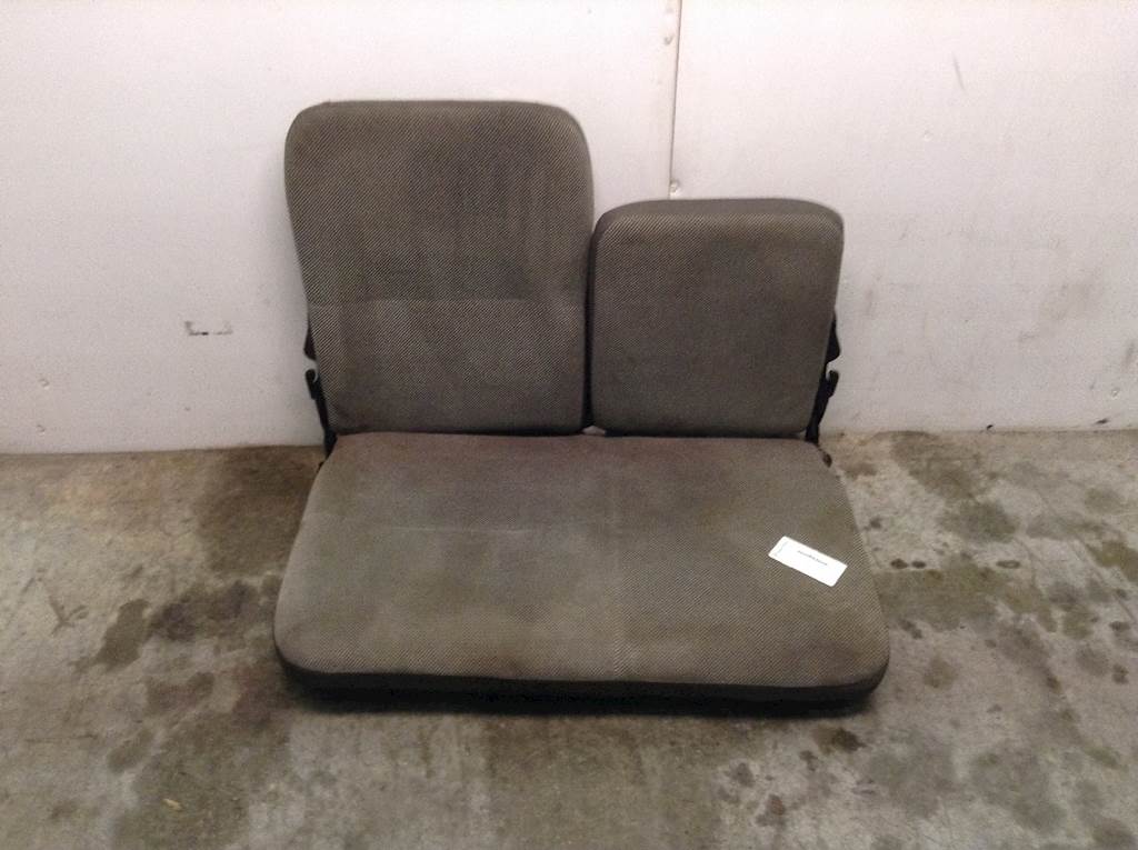 2005 Isuzu NPR Seat For Sale Kansas City, MO 24479594