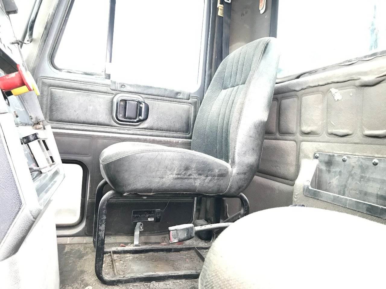 1995 Mack CH Seat For Sale Council Bluffs, IA 25279621