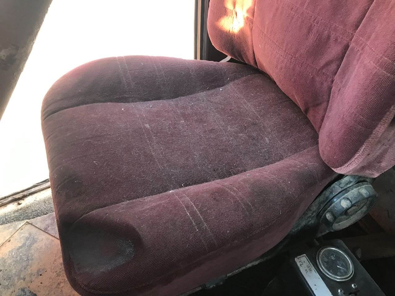 1987 Peterbilt 379 Seat For Sale Kansas City, MO 25537502