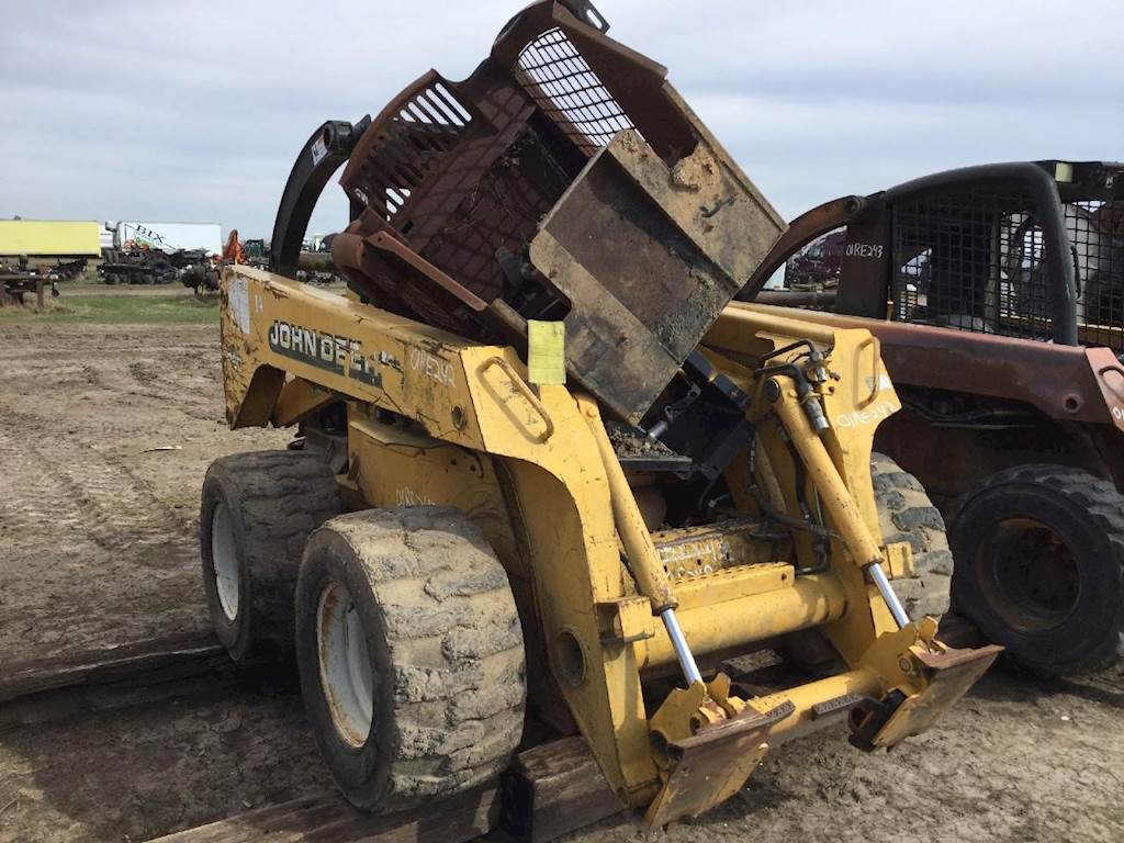 2001 John Deere 260 Skid Steer Being Dismantled Des Moines, IA