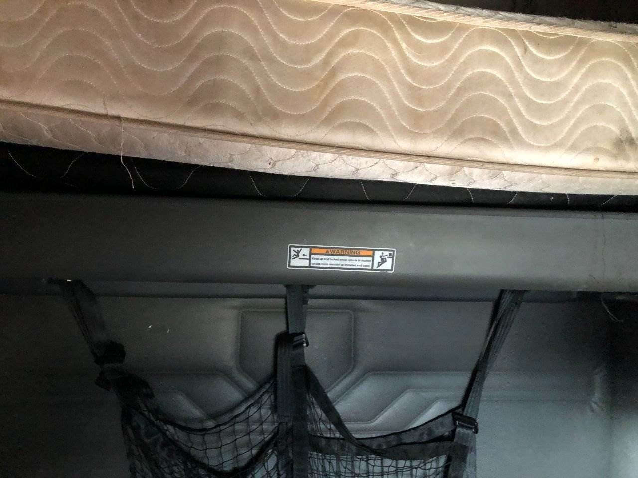 2016 Freightliner Cascadia Sleeper Bunk For Sale Kansas City, MO