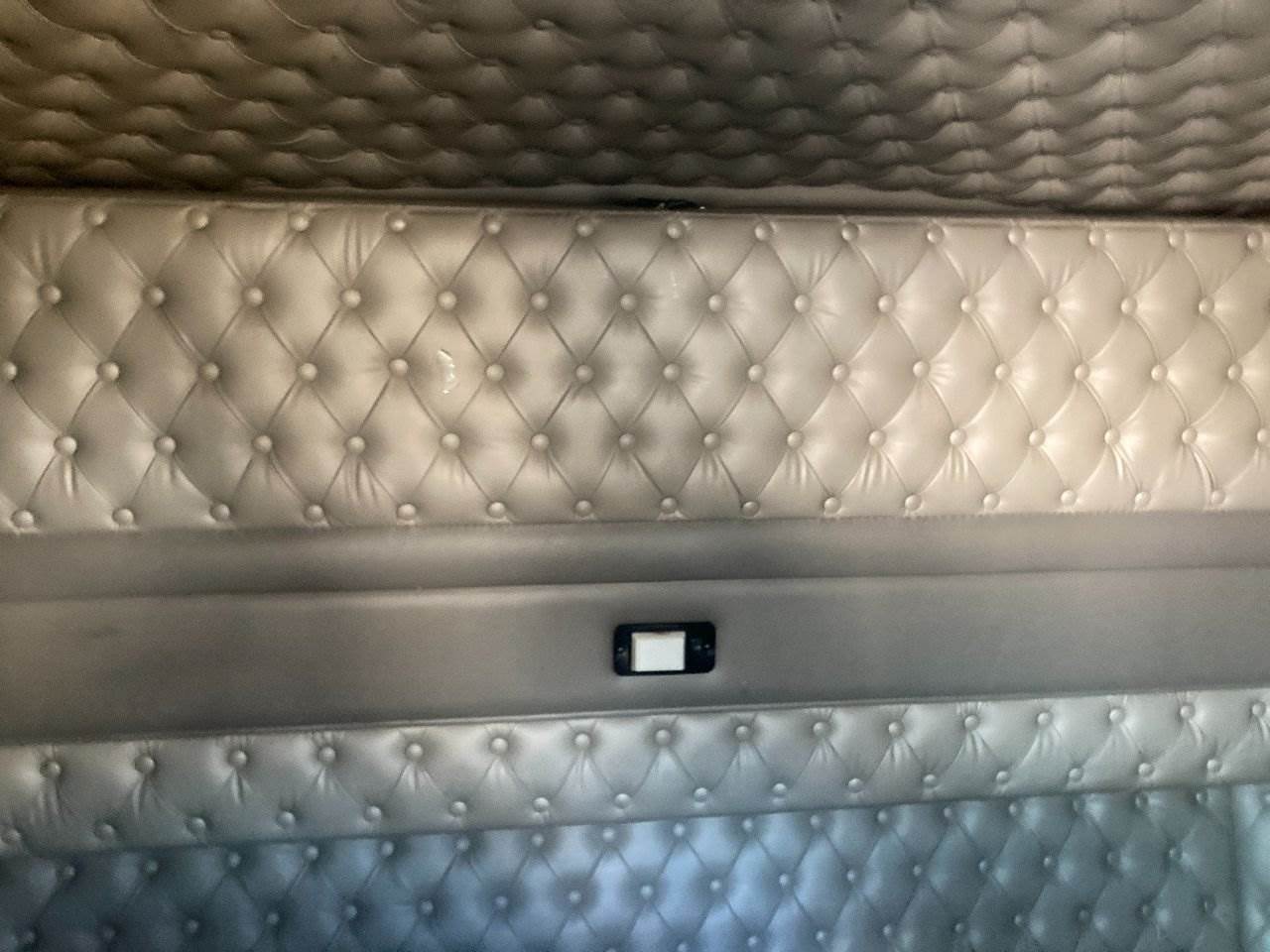 2014 Kenworth T660 Sleeper Bunk For Sale Kansas City, MO 25350541