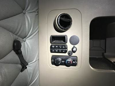 Freightliner Cascadia Sleeper Controls