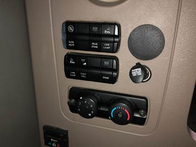 Freightliner Cascadia Sleeper Controls