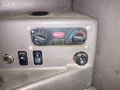Peterbilt 387 Sleeper Controls